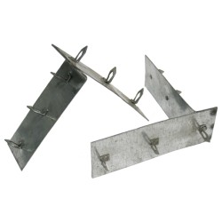 Perpendicular brackets for boards